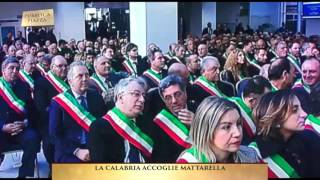 pubblica-piazza-la-calabria-accoglie-mattarella